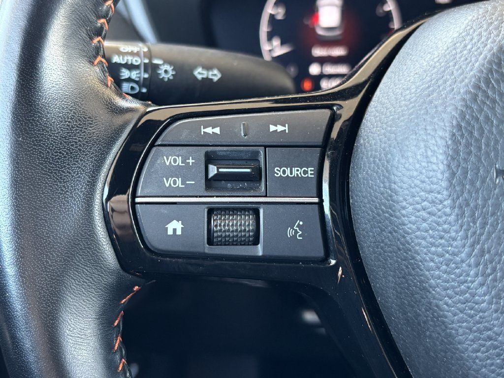 Used 2025 Honda HR-V Sport image 11