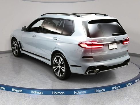 Used 2026 BMW X7 xDrive40i w/ M Sport Package AWD/4WD image 9