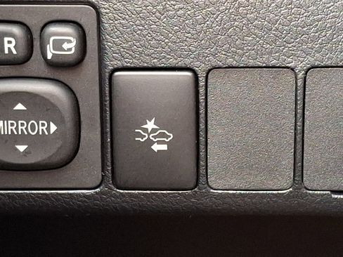 Used 2018 Toyota Corolla iM w/ Carpet Mat Package (TMS) image 23