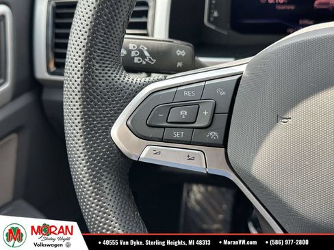 Certified 2023 Volkswagen Atlas Cross Sport SEL R-Line AWD/4WD image 24