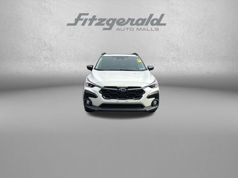 Used 2024 Subaru Crosstrek 2.0i Premium AWD/4WD image 2