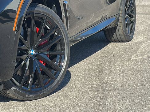 New 2026 BMW X5 xDrive40i w/ M Sport Package image 3