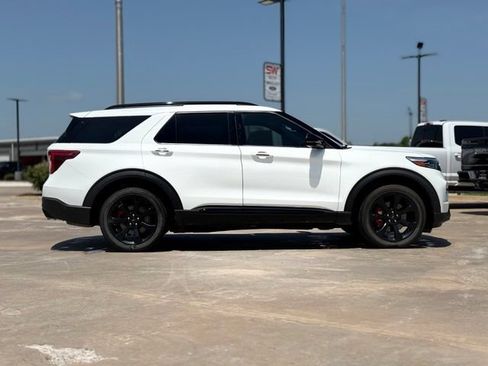 Used 2020 Ford Explorer ST w/ ST Street Pack AWD/4WD image 5