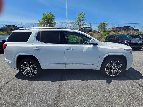 Used 2019 GMC Acadia Denali w/ Technology Package AWD/4WD image 2