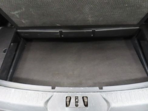 Used 2023 Ford Explorer XLT image 30