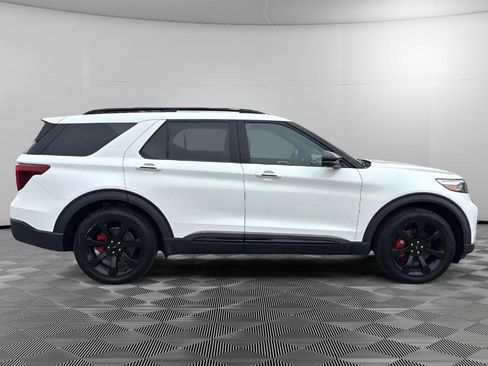 Used 2020 Ford Explorer ST w/ ST Street Pack image 6