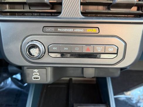 Used 2025 Ford Maverick XL w/ Equipment Group 102A AWD/4WD image 22