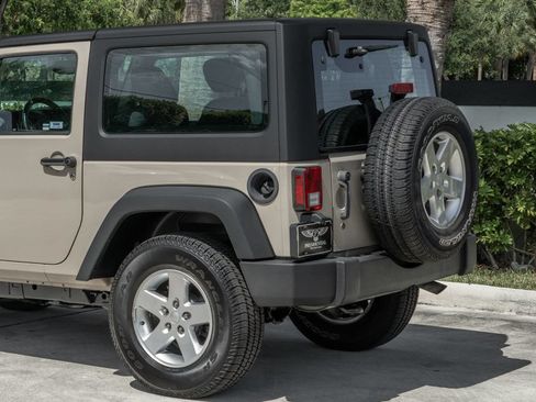 Used 2016 Jeep Wrangler Sport w/ Quick Order Package 24S AWD/4WD image 5