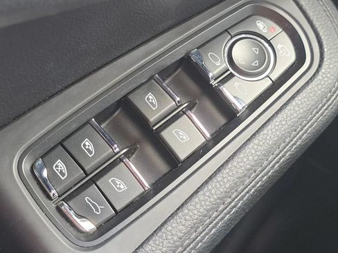 Used 2020 Porsche Macan AWD/4WD image 24