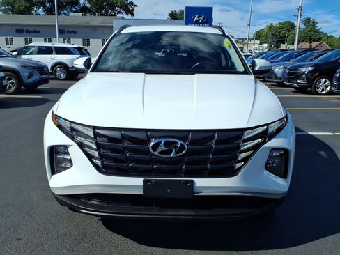 Used 2023 Hyundai Tucson SEL w/ Convenience Package AWD/4WD image 2
