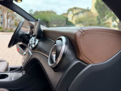 Used 2018 Mercedes-Benz CLA 250 image 53