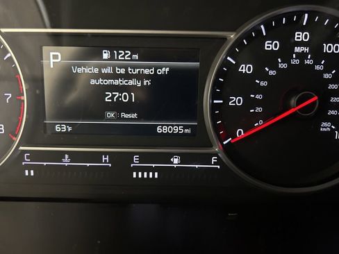 Certified 2022 Kia Sorento S image 16