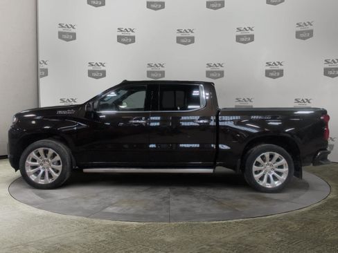 Used 2020 Chevrolet Silverado 1500 High Country w/ Technology Package AWD/4WD image 2