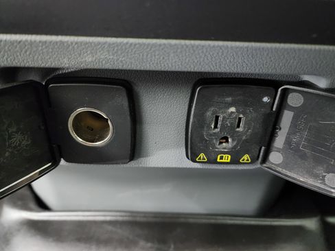 Used 2023 Ford F250 XLT w/ FX4 Off-Road Package image 36