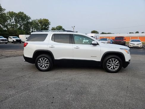 Used 2019 GMC Acadia SLE w/ Driver Alert Package I FWD image 4