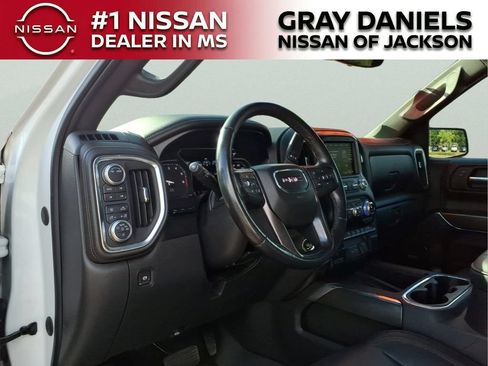 Used 2020 GMC Sierra 1500 AT4 w/ AT4 Premium Package AWD/4WD image 11