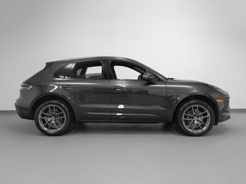 Used 2025 Porsche Macan image 13