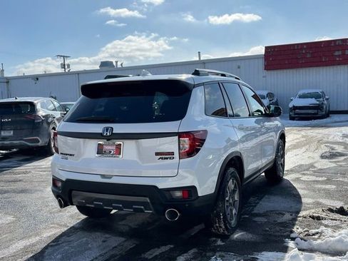 Used 2023 Honda Passport TrailSport image 14