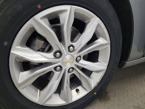 Used 2023 Chevrolet Malibu LT image 31