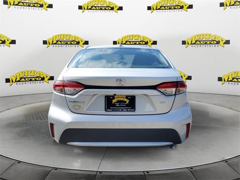 Used 2022 Toyota Corolla LE image 7