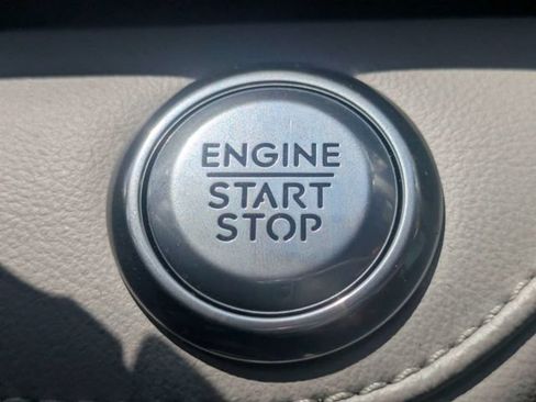 Used 2025 Lincoln Nautilus Reserve AWD/4WD image 34