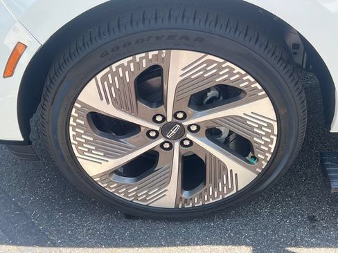 New 2027 Lincoln Navigator L Black Label AWD/4WD image 12