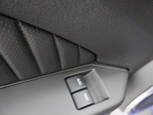 Used 2013 Ford Mustang Shelby GT500 RWD image 35