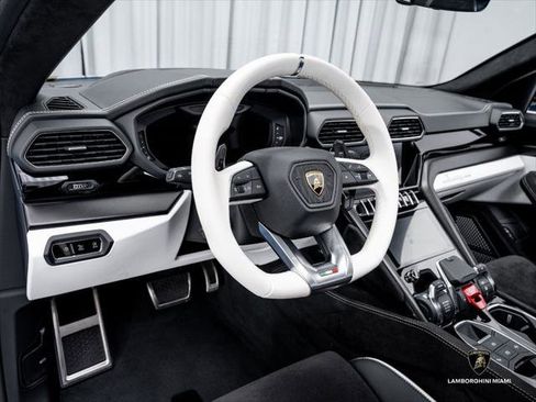 Used 2024 Lamborghini Urus S AWD/4WD image 47