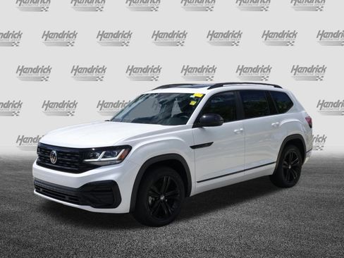 Used 2023 Volkswagen Atlas SEL R-Line AWD/4WD image 5