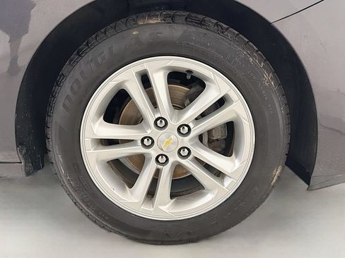 Used 2017 Chevrolet Cruze LT FWD image 31