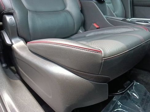 Used 2024 Chevrolet TrailBlazer RS AWD/4WD image 35