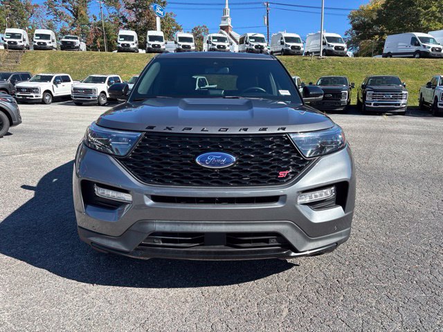 Certified 2023 Ford Explorer ST w/ Equipment Group 401A AWD/4WD image 3