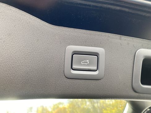 Certified 2022 MAZDA CX-5 Signature image 30