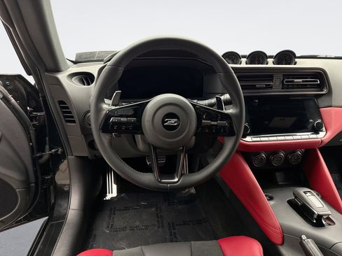 Used 2024 Nissan Z Performance w/ Floor Mat Package RWD image 12