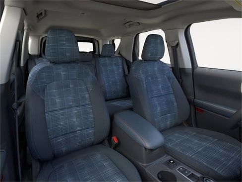 Used 2025 Ford Bronco Sport Heritage w/ Convenience Package image 11