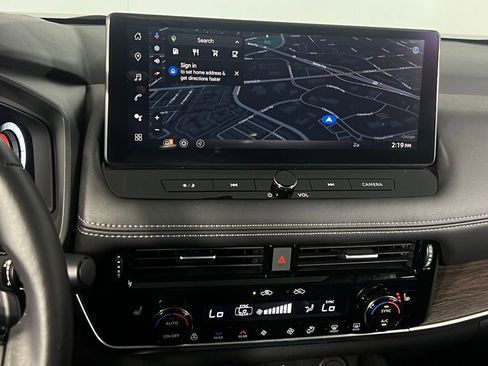 Used 2024 Nissan Rogue Platinum w/ Platinum Premium Package image 17