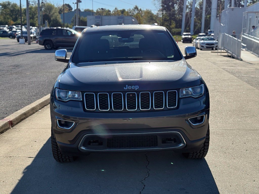 Used 2018 Jeep Grand Cherokee Limited AWD/4WD image 3