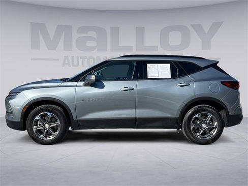 Used 2024 Chevrolet Blazer LT image 2