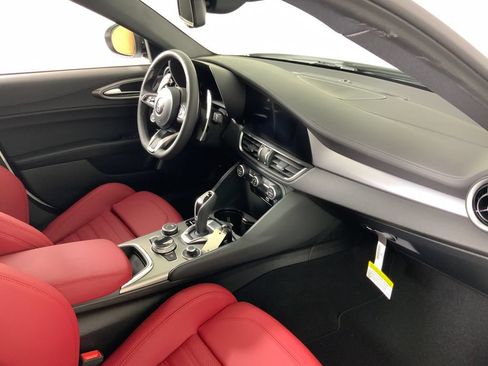 New 2026 Alfa Romeo Giulia AWD image 31