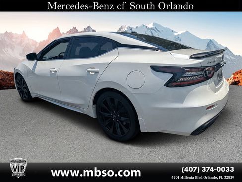 Used 2023 Nissan Maxima SR w/ Sport Mat Group FWD image 22