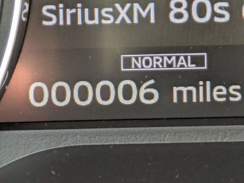 New 2025 Mitsubishi Outlander SE image 31