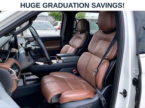 Used 2024 Lincoln Navigator L Reserve AWD/4WD image 31