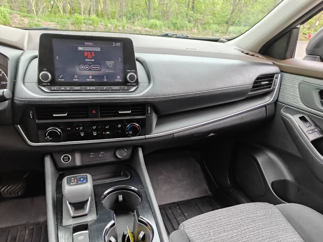 Used 2021 Nissan Rogue S AWD/4WD image 30