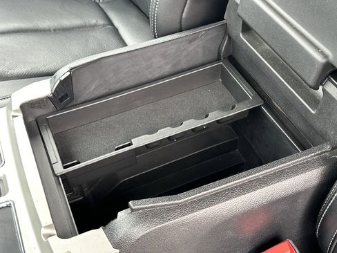 Used 2020 Ford F150 Lariat image 17