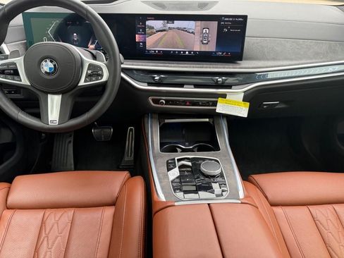 Used 2026 BMW X7 xDrive40i w/ Dynamic Handling Package AWD/4WD image 9