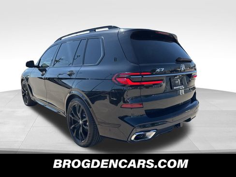Used 2024 BMW X7 xDrive40i w/ M Sport Package image 5