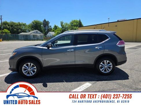 Used 2015 Nissan Rogue SV AWD/4WD image 2
