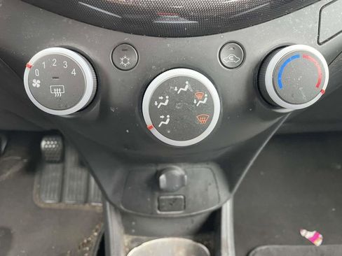 Used 2013 Chevrolet Spark LS image 37