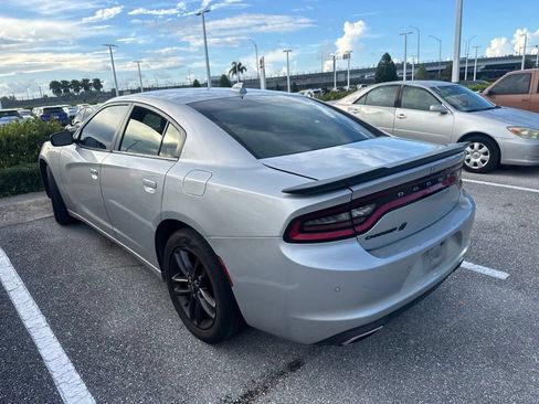 Used 2019 Dodge Charger SXT w/ Blacktop Package AWD/4WD image 4