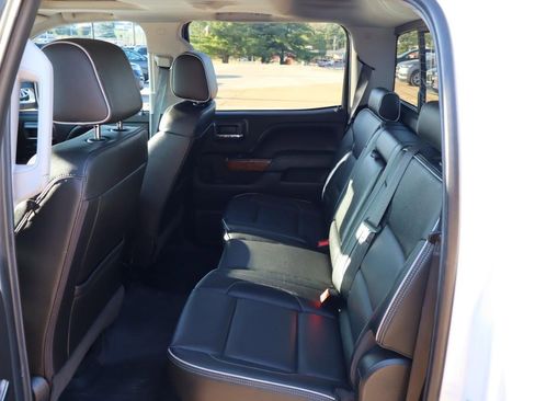 Used 2019 Chevrolet Silverado 2500 High Country w/ Duramax Plus Package AWD/4WD image 18
